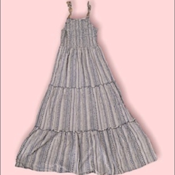 Women’s Wild Fable Maxi Dress size Medium - Picture 4 of 9